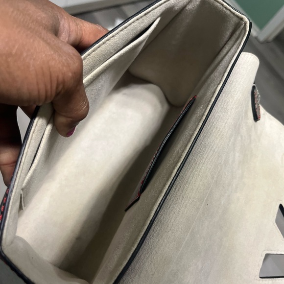 Louis Vuitton Navy & White Epi MM Twist Chain Shoulder/Crossbody Bag - Picture 8 of 10